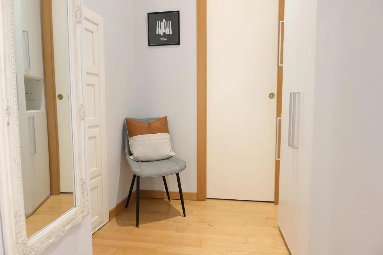 Appartamento Residenza Tazzoli By Pentagono Residenze Verona 0*,